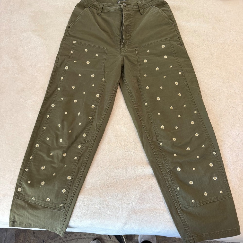 Toad&Co Juniper Utility Pant Olive Green Daisy Floral Embroidered Workwear 4